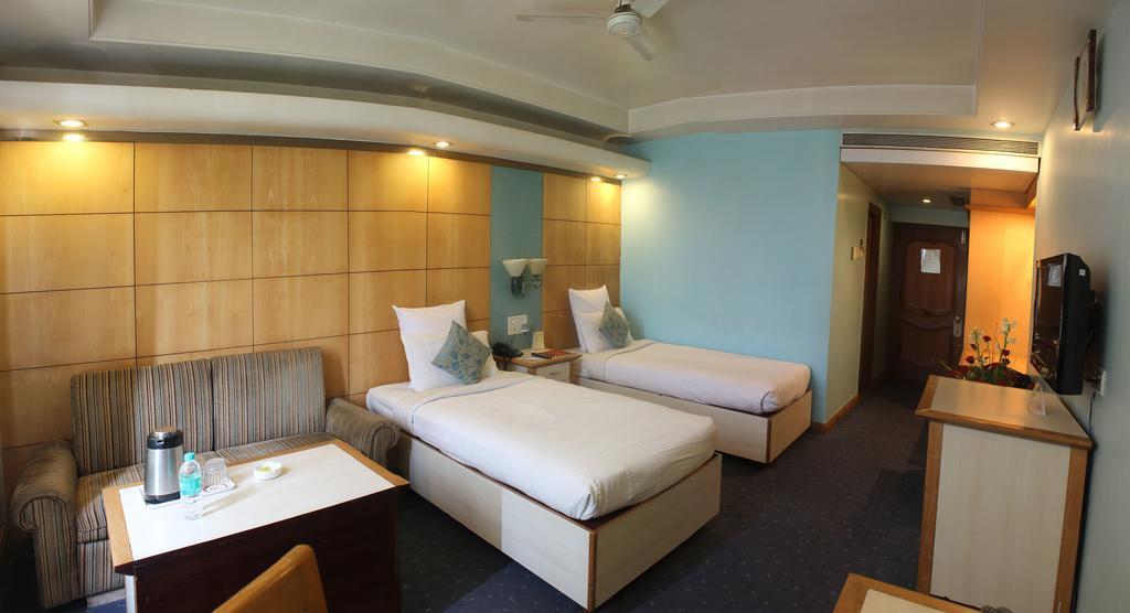 Hotel Grand International Raipur  ภายนอก รูปภาพ
