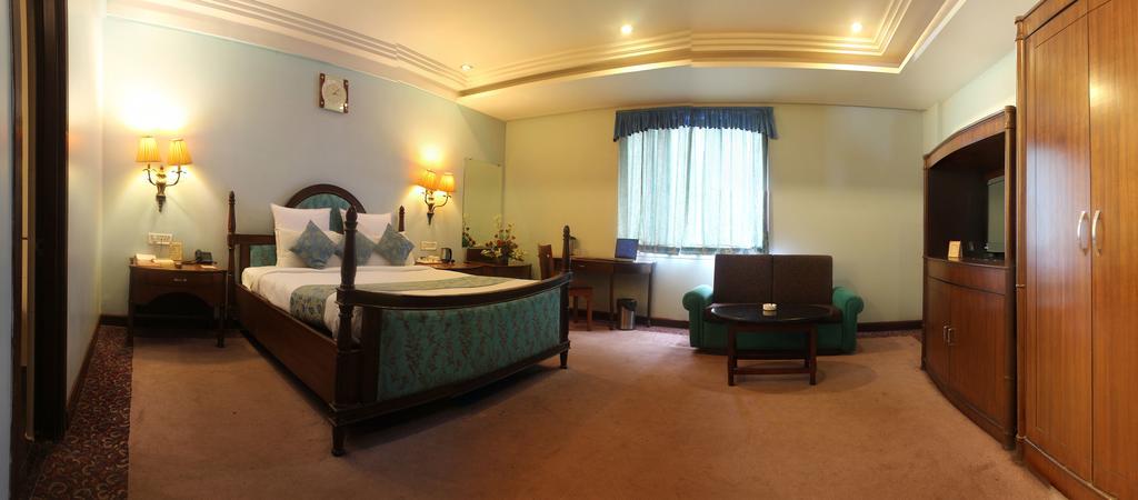 Hotel Grand International Raipur  ภายนอก รูปภาพ