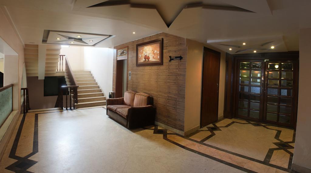Hotel Grand International Raipur  ภายนอก รูปภาพ