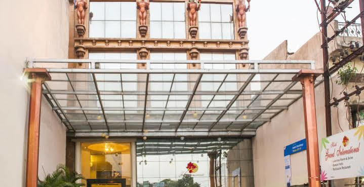 Hotel Grand International Raipur  ภายนอก รูปภาพ